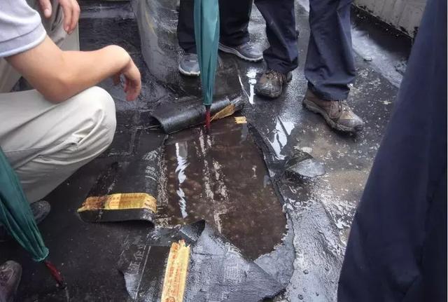 防水、門窗景觀施工現場巡查發(fā)現很多問題，你們是否也經常遇到？ 窗框防水 窗戶防水 第21張