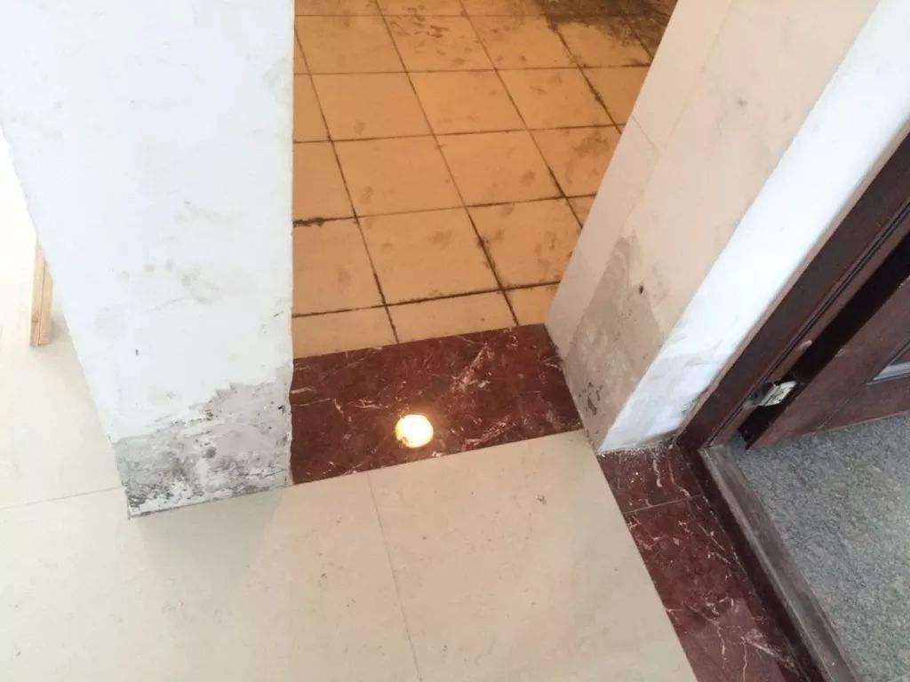 衛(wèi)生間漏水不想砸地面如何返修？ 第3張