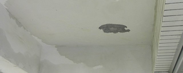樓上陽(yáng)臺(tái)漏水不做防水漏到我家怎么辦 第1張