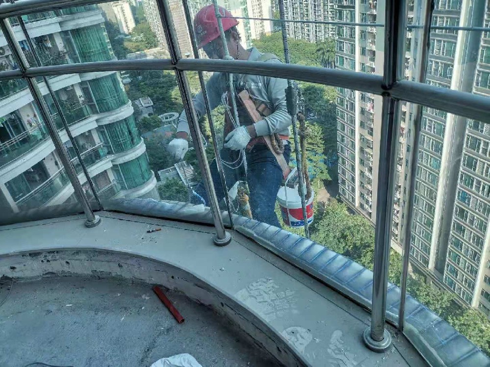 窗戶窗框高空防水修補