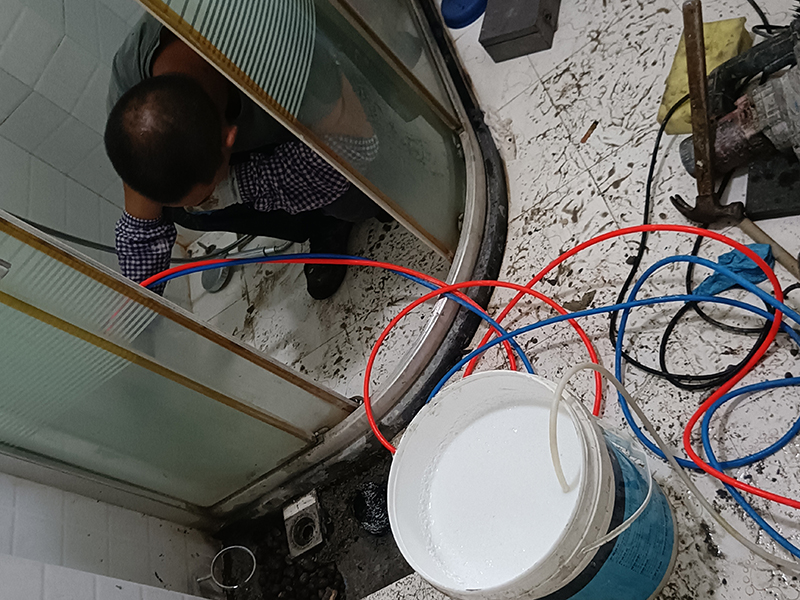 衛(wèi)生間免砸磚漏水維修